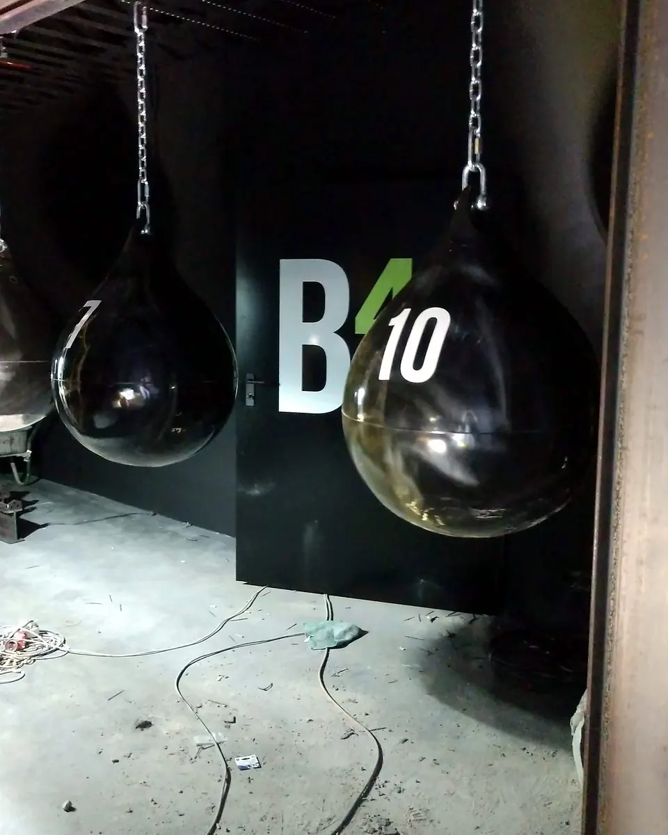 Amenajare sala de box — Mucca
